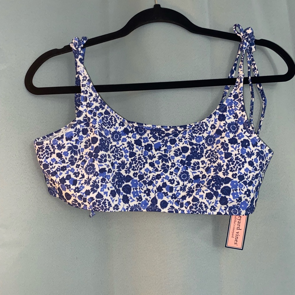 Vineyard Vines Womans XL bathing suit